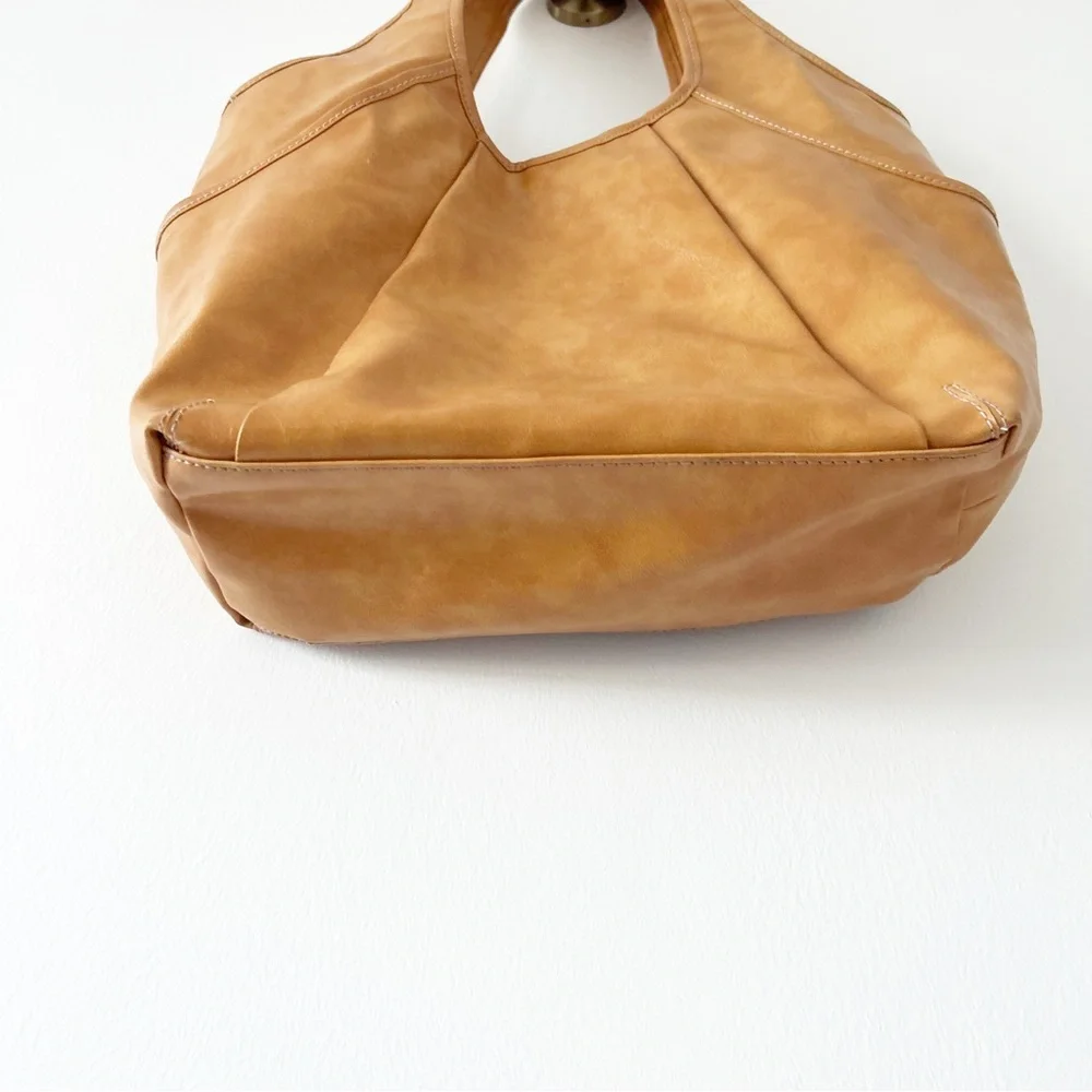 Vintage Nine West Leather Tan Shoulder Bag
